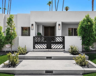 2560 S Camino Real - Photo Thumbnail 2