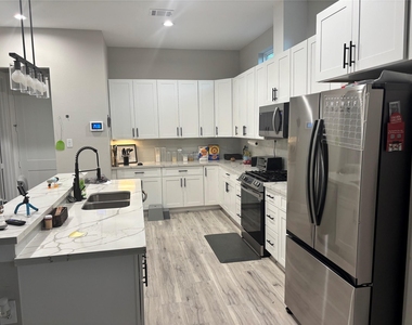 6831 Paris Street - Photo Thumbnail 1