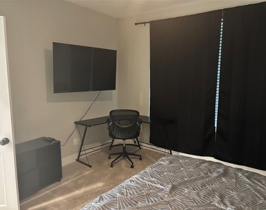 6831 Paris Street - Photo Thumbnail 9