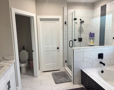 6831 Paris Street - Photo Thumbnail 7