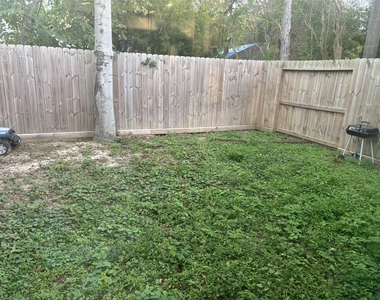 6831 Paris Street - Photo Thumbnail 2