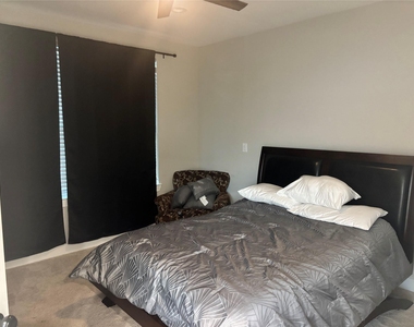 6831 Paris Street - Photo Thumbnail 8