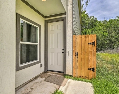 4909 Sunflower Street - Photo Thumbnail 23