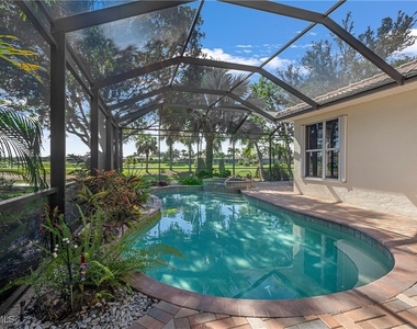4923 Cerromar Drive - Photo Thumbnail 13