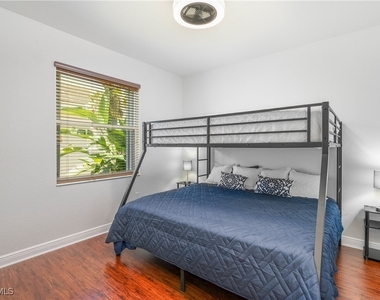 4923 Cerromar Drive - Photo Thumbnail 22