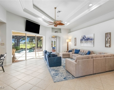 4923 Cerromar Drive - Photo Thumbnail 4
