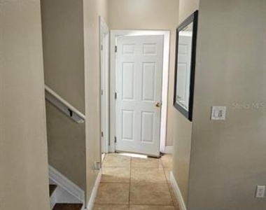 8504 Shallow Creek Court - Photo Thumbnail 16