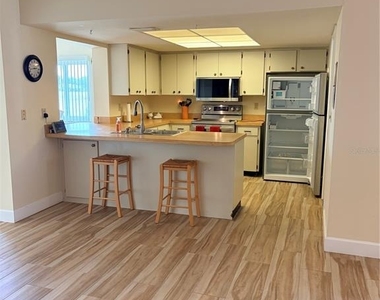 2117 Harleston - Photo Thumbnail 4