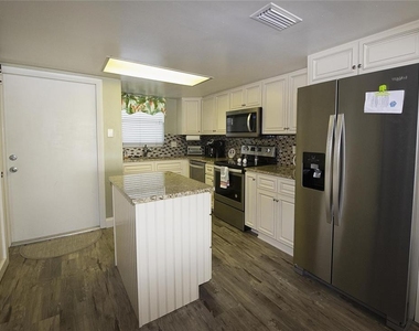 1571 S Atlantic Avenue - Photo Thumbnail 3