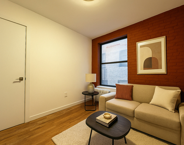 York Avenue - Photo Thumbnail 1