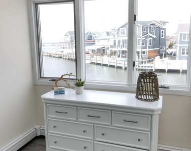 241 Westmont Avenue - Photo Thumbnail 11
