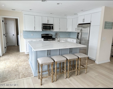241 Westmont Avenue - Photo Thumbnail 10