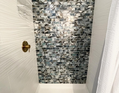 241 Westmont Avenue - Photo Thumbnail 21
