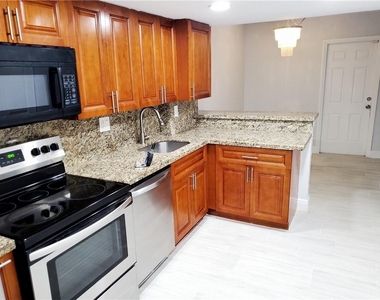 2743 Nw 47th Terrace - Photo Thumbnail 5