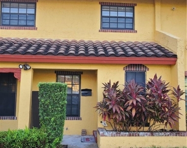 2743 Nw 47th Terrace - Photo Thumbnail 1