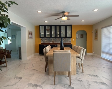 1820 Bel Air Avenue - Photo Thumbnail 15