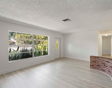 16900 Sw 62nd Street - Photo Thumbnail 13