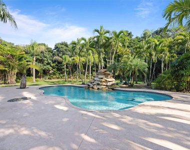 16900 Sw 62nd Street - Photo Thumbnail 5