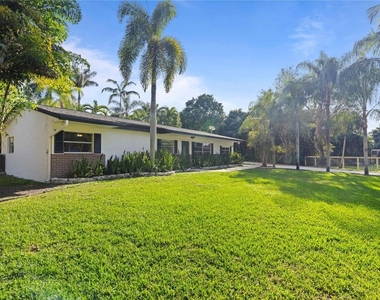 16900 Sw 62nd Street - Photo Thumbnail 2