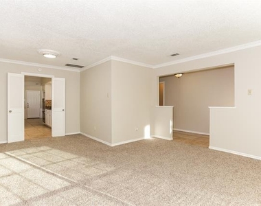 4026 Cedar Creek Drive - Photo Thumbnail 9