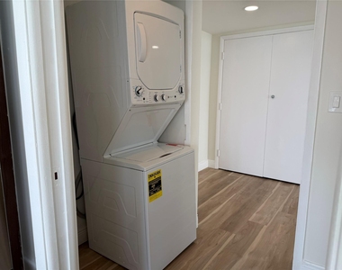 2100 S Ocean Ln - Photo Thumbnail 24