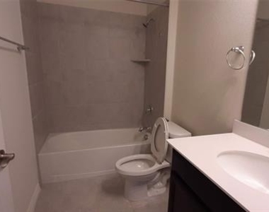 325 Kennewick Drive - Photo Thumbnail 19