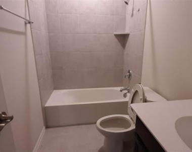 325 Kennewick Drive - Photo Thumbnail 9