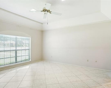 4857 Ledgestone Court - Photo Thumbnail 7