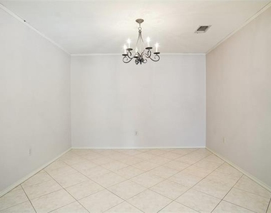 4857 Ledgestone Court - Photo Thumbnail 3