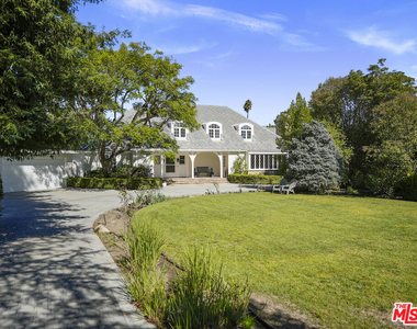 13161 Addison Street - Photo Thumbnail 1