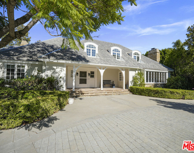 13161 Addison Street - Photo Thumbnail 2
