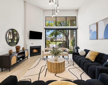 54109 Oak Hill - Photo Thumbnail 2