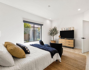 54109 Oak Hill - Photo Thumbnail 10