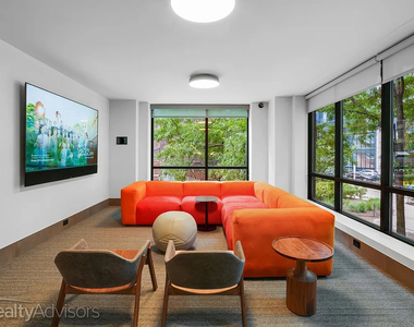 75 West End Avenue - Photo Thumbnail 11