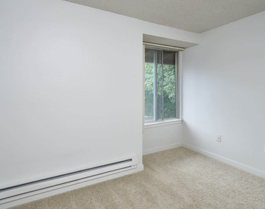14629 N.e. 37th Pl. - Photo Thumbnail 16