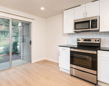 14629 N.e. 37th Pl. - Photo Thumbnail 1