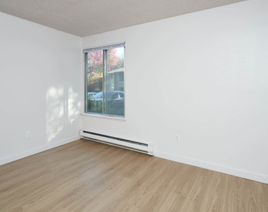14629 N.e. 37th Pl. - Photo Thumbnail 14
