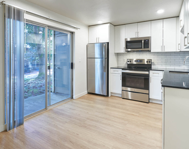 14629 N.e. 37th Pl. - Photo Thumbnail 27