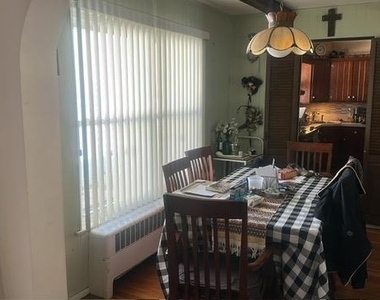 873 Custer St - Photo Thumbnail 6