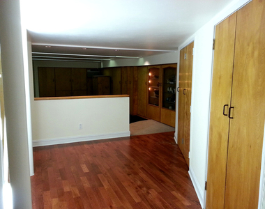 213 W 70th Street - Photo Thumbnail 5
