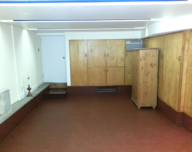 213 W 70th Street - Photo Thumbnail 9