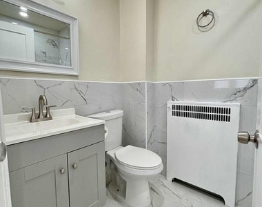 6644 Hollis Street - Photo Thumbnail 7