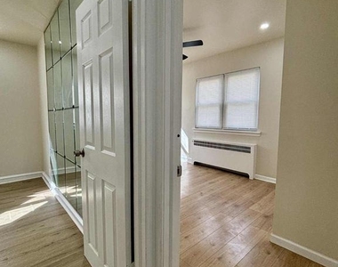 6644 Hollis Street - Photo Thumbnail 6