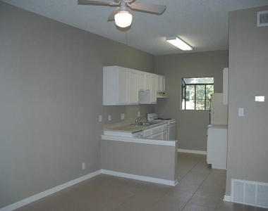 3206 King St - Photo Thumbnail 2