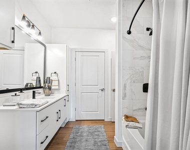 4401 E Pflugerville Pkwy - Photo Thumbnail 2