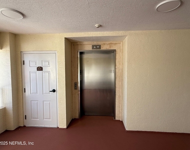 315 Ocean Grande Drive - Photo Thumbnail 35