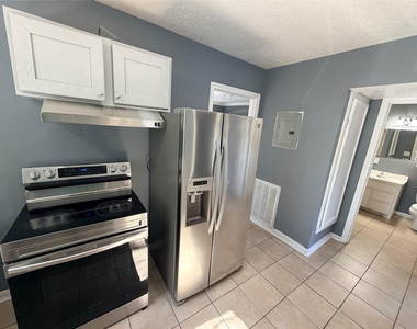 1414 East Avenue - Photo Thumbnail 7