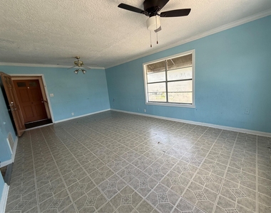 1414 East Avenue - Photo Thumbnail 5