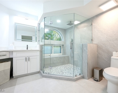 592 Beachwalk Circle - Photo Thumbnail 25