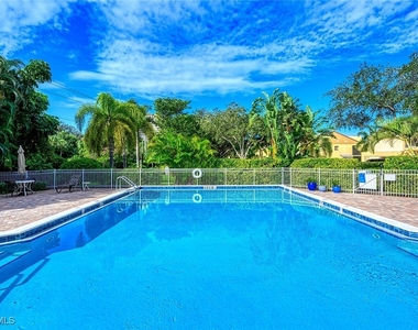 592 Beachwalk Circle - Photo Thumbnail 7